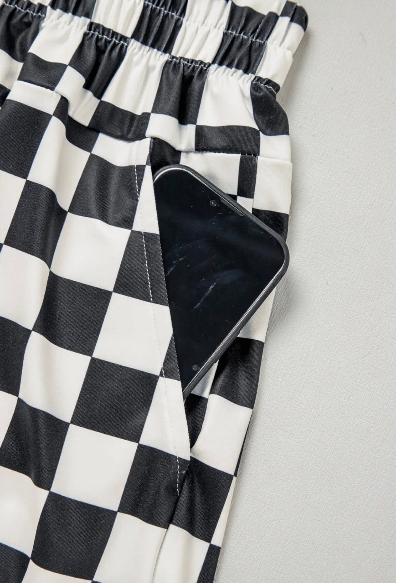Black Checkered Print High Waist
Casual